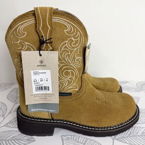 Ariat FatBaby Heritage Cowboy Boots NWT Tan Ginger Spice Suede Women’s 6.5 Rodeo